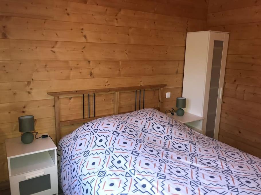Forest Jura Lodge - Chalet De La Vache アリエーズ エクステリア 写真